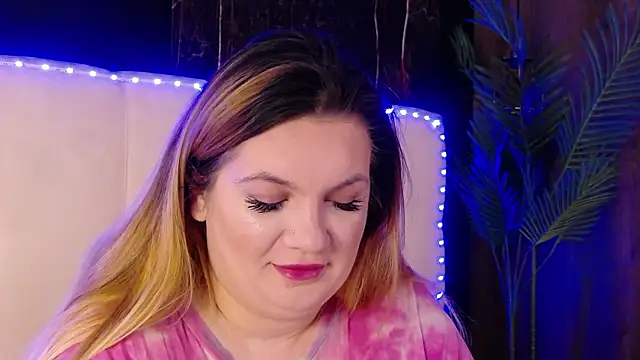 MelanieBrownn online show from March 26, 6:11 am