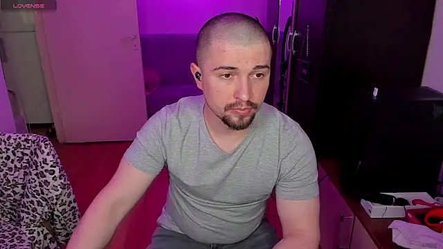 Michael Wolfborn online show from April 20, 2:18 pm