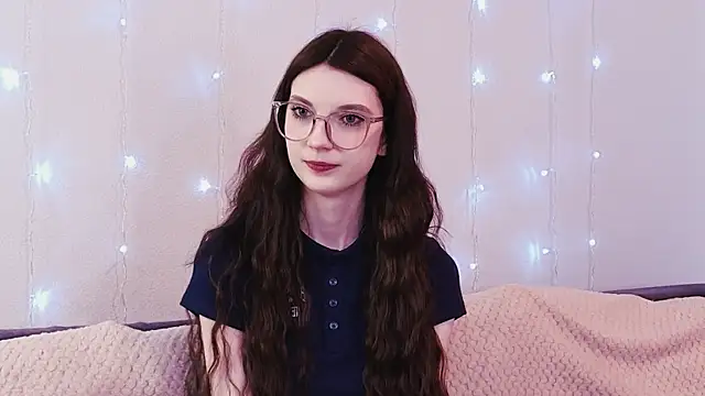 KimWilli online show from January 18, 4:10 pm