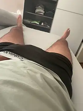 Snapshot of daniel051239 chatting on September 22, 3:18 pm daniel051239 online show from September 22, 3:18 pm