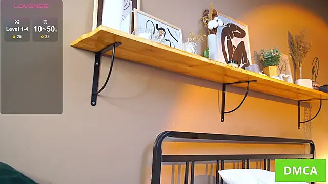 Snapshot of _AlinaBailey chatting on February 24, 11:32 am AlinaBailey online show from February 24, 11:32 am