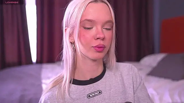  AlinaBailey online show from June 12, 8:12 am