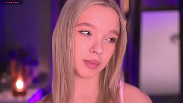  AlinaBailey online show from February 13, 8:14 am