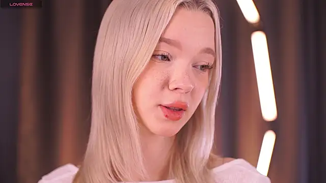  AlinaBailey online show from January 11, 7:59 am