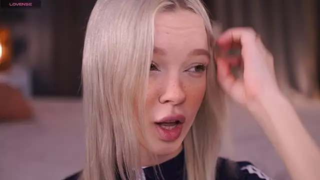  AlinaBailey online show from December 23, 8:02 am