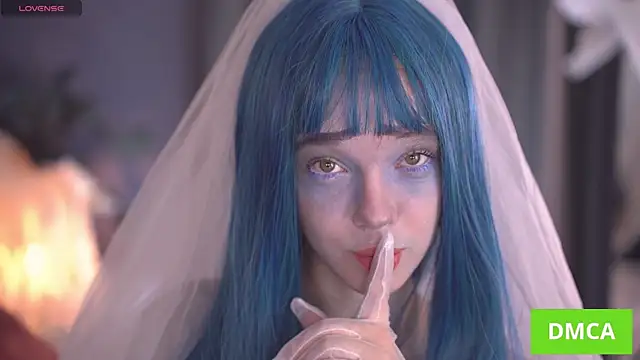 Snapshot of _AlinaBailey chatting on October 31, 8:00 am AlinaBailey online show from October 31, 8:00 am