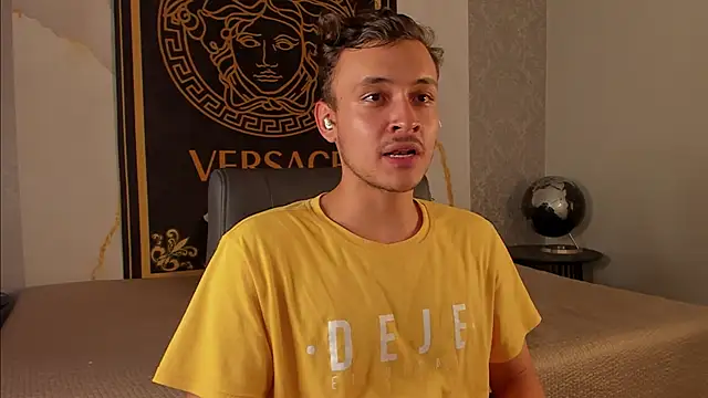 Desmon Clark online show from September 14, 12:44 am