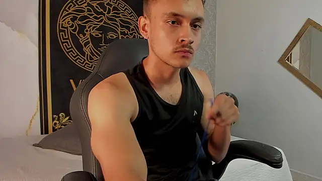 Desmon Clark online show from February 22, 6:50 am