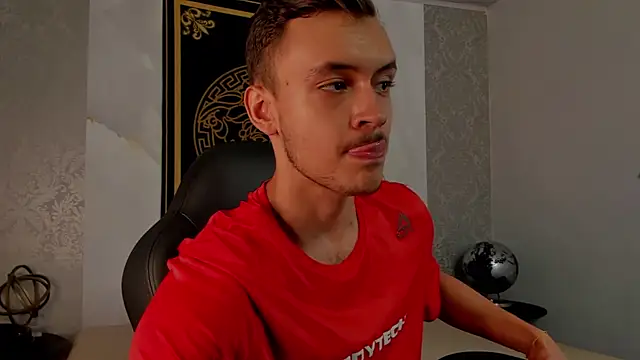 Desmon Clark online show from March 6, 7:32 pm