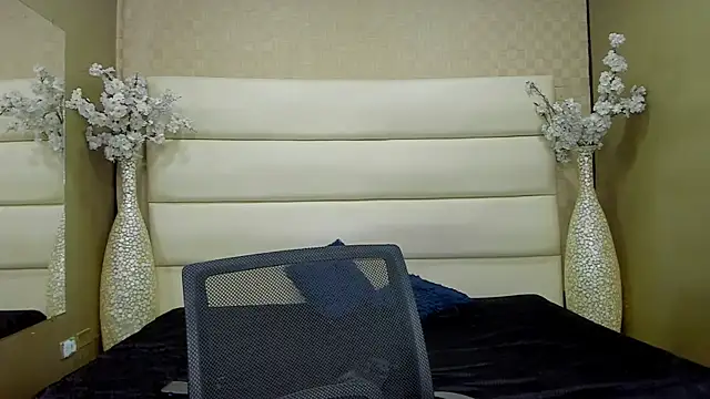 Desmon Clark online show from February 26, 4:27 pm