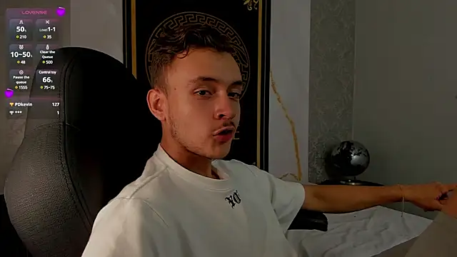 Desmon Clark online show from March 6, 4:19 am