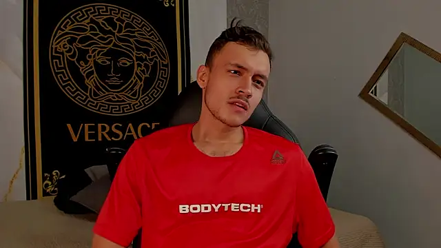 Desmon Clark online show from March 6, 10:36 pm