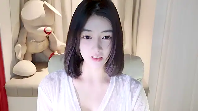 Snapshot of initial-lucky chatting on January 3, 1:02 pm initial-lucky online show from January 3, 1:02 pm