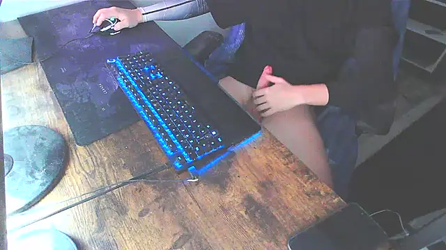 WouldLovetoFuckYou666 online show from December 5, 12:21 am