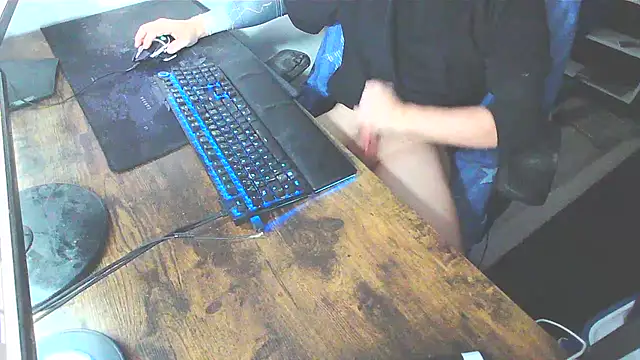 WouldLovetoFuckYou666 online show from November 30, 11:38 pm