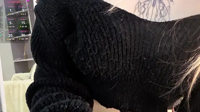 Naughty  Couplles online show from March 12, 3:23 am