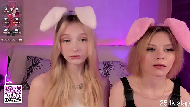 Naughty  Couplles online show from March 17, 3:03 am