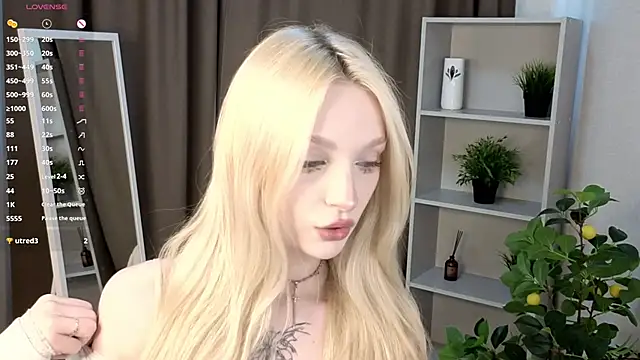 Naughty  Couplles online show from April 14, 3:11 am