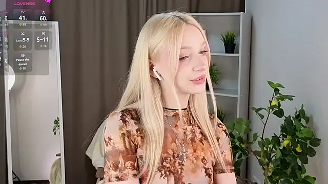 Naughty  Couplles online show from March 28, 3:07 am