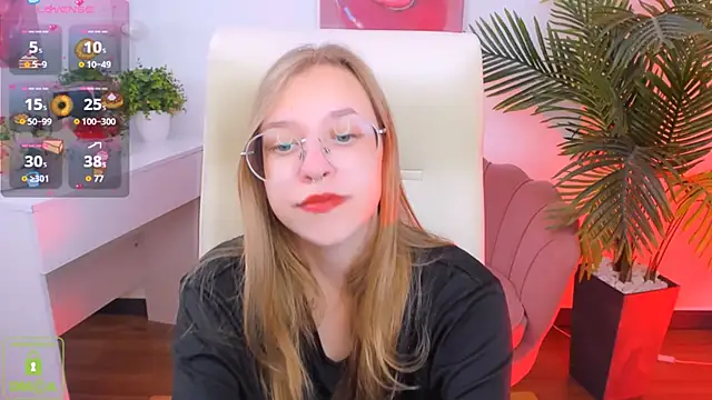 LayriantaVee online show from September 11, 6:13 am