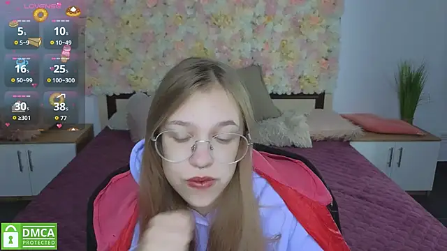 LayriantaVee online show from October 1, 5:56 am