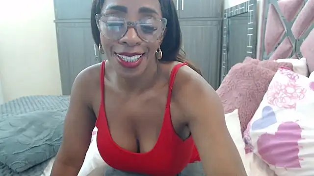 Snapshot of Ginachaudex chatting on June 23, 2:04 pm Ginachaudex online show from June 23, 2:04 pm