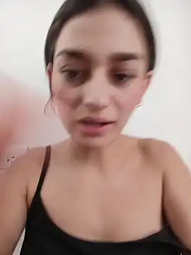 Snapshot of Ary-18 chatting on October 28, 1:32 pm Ary-18 online show from October 28, 1:32 pm