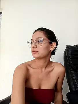 Snapshot of Ary-18 chatting on November 1, 3:06 pm Ary-18 online show from November 1, 3:06 pm