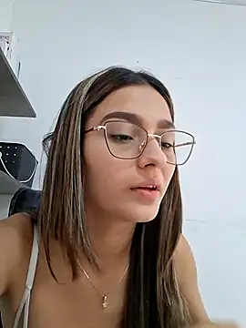 Ary-18 online show from February 9, 2:04 pm