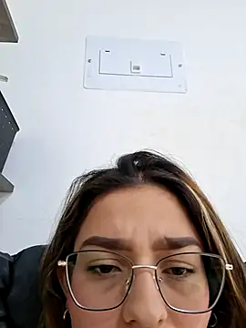 Ary-18 online show from February 7, 2:03 pm