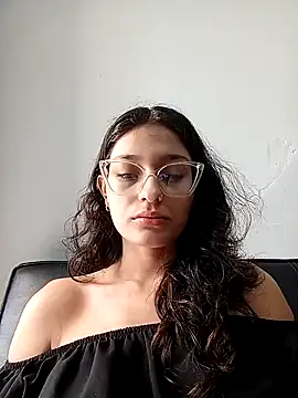 Ary-18 online show from December 5, 2:04 pm