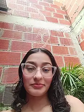 Snapshot of Ary-18 chatting on October 23, 1:43 pm Ary-18 online show from October 23, 1:43 pm