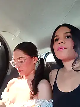 Snapshot of Ary-18 chatting on November 14, 1:59 pm Ary-18 online show from November 14, 1:59 pm