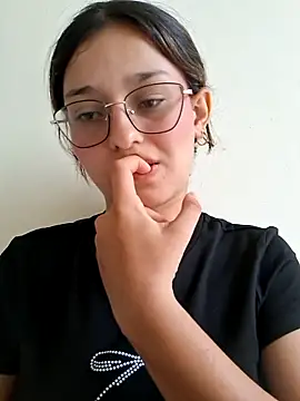 Ary-18 online show from April 16, 9:39 pm