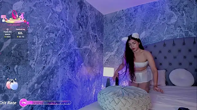Snapshot of Maiia_Cute chatting on October 12, 2:13 am Maiia Cute online show from October 12, 2:13 am