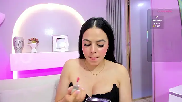 Sensual Sophie  online show from February 20, 7:05 pm