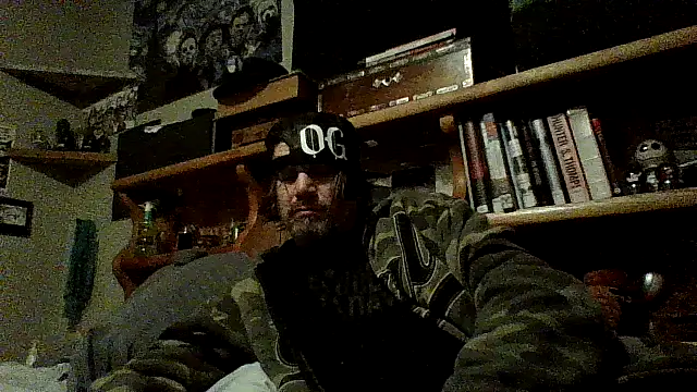 clitstitsandbongrips online show from December 17, 10:44 am