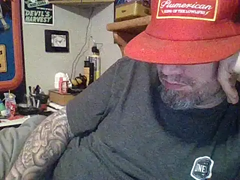 clitstitsandbongrips online show from February 17, 4:06 pm