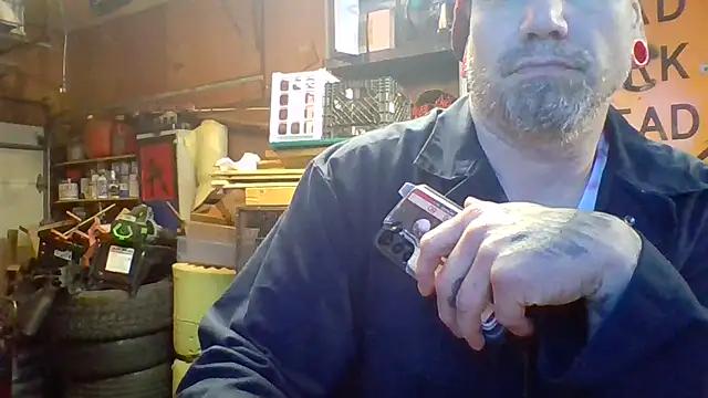 clitstitsandbongrips online show from March 12, 5:38 pm