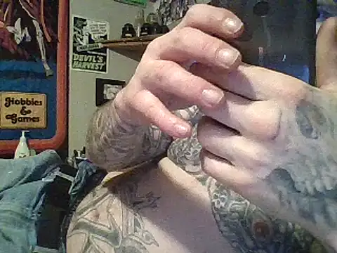 clitstitsandbongrips online show from February 17, 3:58 am