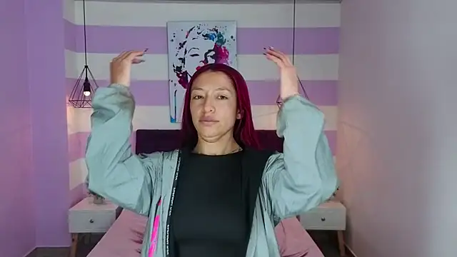 Scarlett  bell online show from April 8, 11:44 am