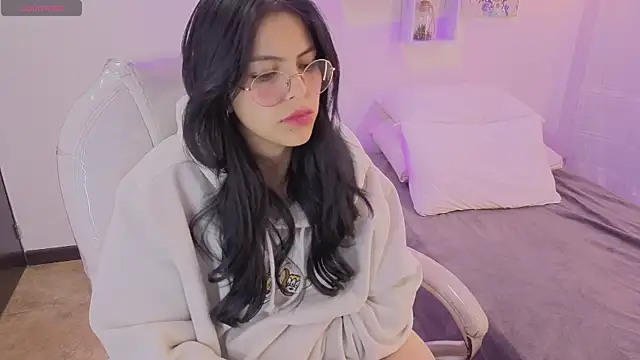 Eliie Ruizz online show from October 26, 8:48 am