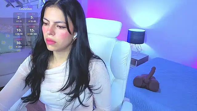 Eliie Ruizz online show from February 13, 4:34 am