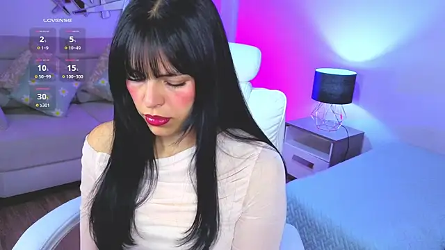 Eliie Ruizz online show from March 11, 4:17 am