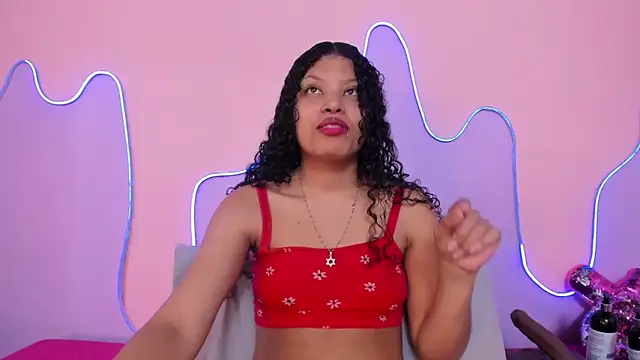 Mingie Rouse online show from June 13, 3:04 am