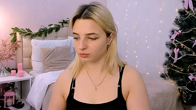 Snapshot of tendermeow chatting on January 24, 1:25 pm tendermeow online show from January 24, 1:25 pm