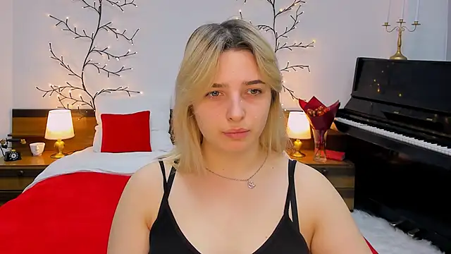 Snapshot of tendermeow chatting on February 6, 10:25 am tendermeow online show from February 6, 10:25 am