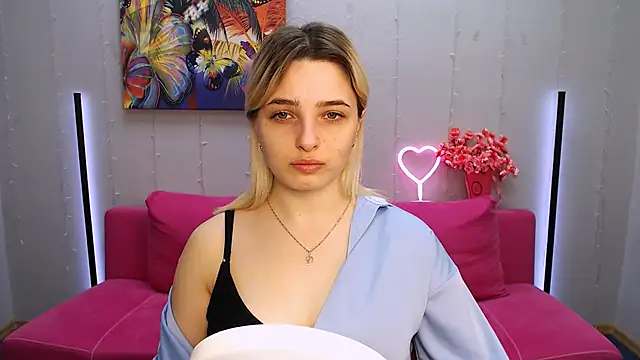 Snapshot of tendermeow chatting on March 22, 1:19 pm tendermeow online show from March 22, 1:19 pm