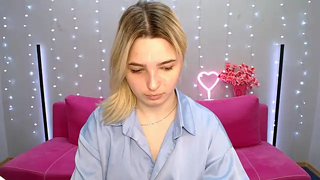 Snapshot of tendermeow chatting on March 12, 1:19 pm tendermeow online show from March 12, 1:19 pm