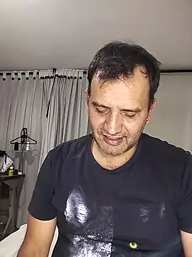 RogueTraveler online show from March 9, 2:39 am